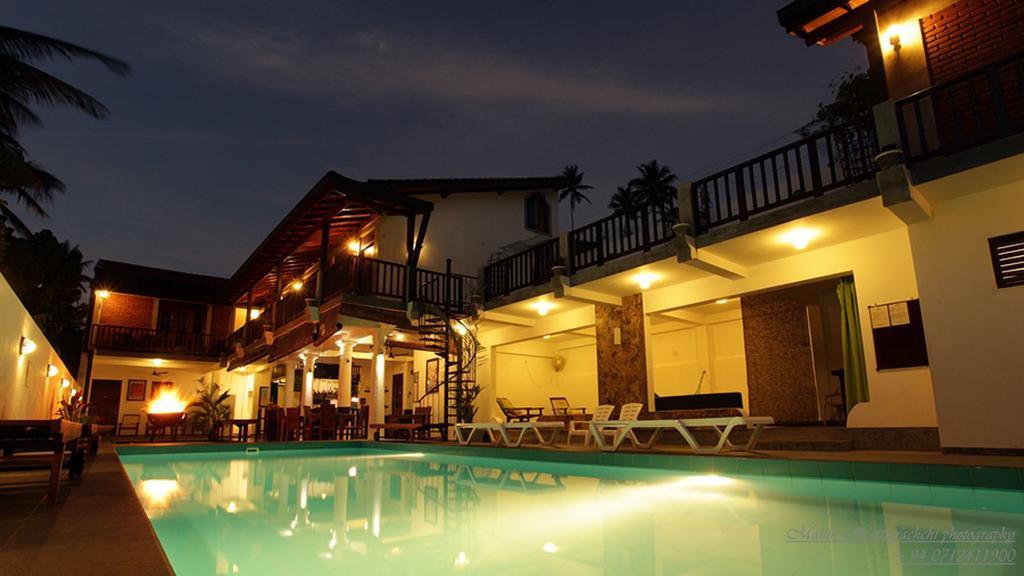 Lion'S Rest Hotel Weligama Bagian luar foto