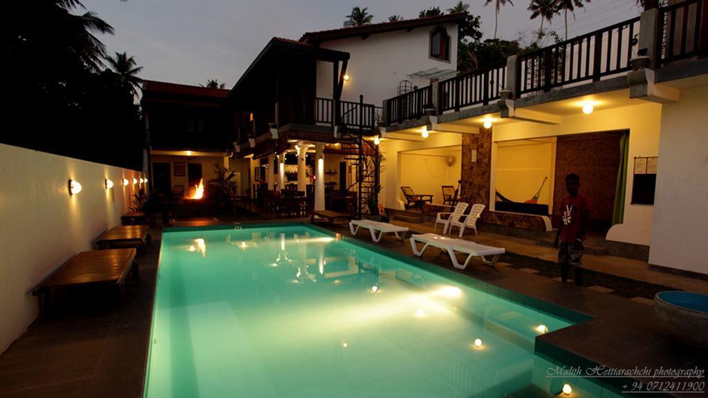 Lion'S Rest Hotel Weligama Bagian luar foto