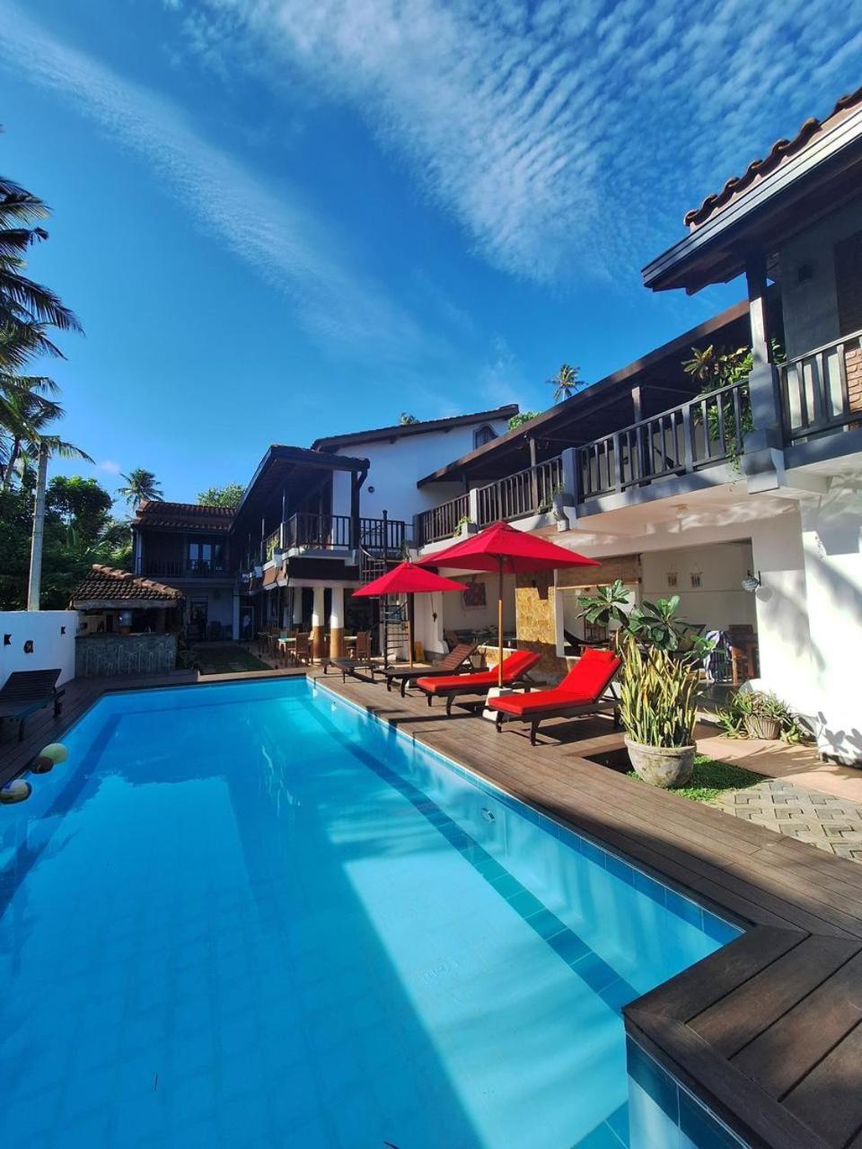 Lion'S Rest Hotel Weligama Bagian luar foto