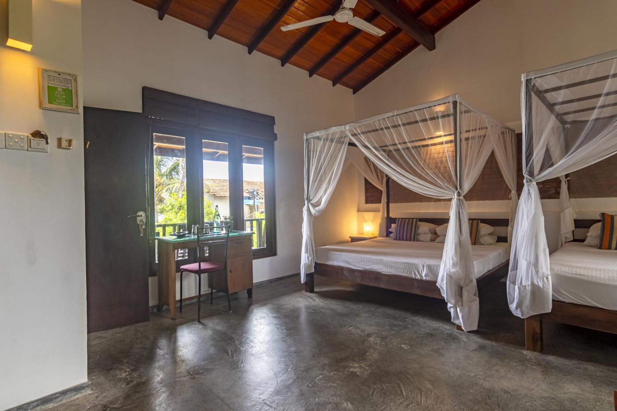 Lion'S Rest Hotel Weligama Bagian luar foto