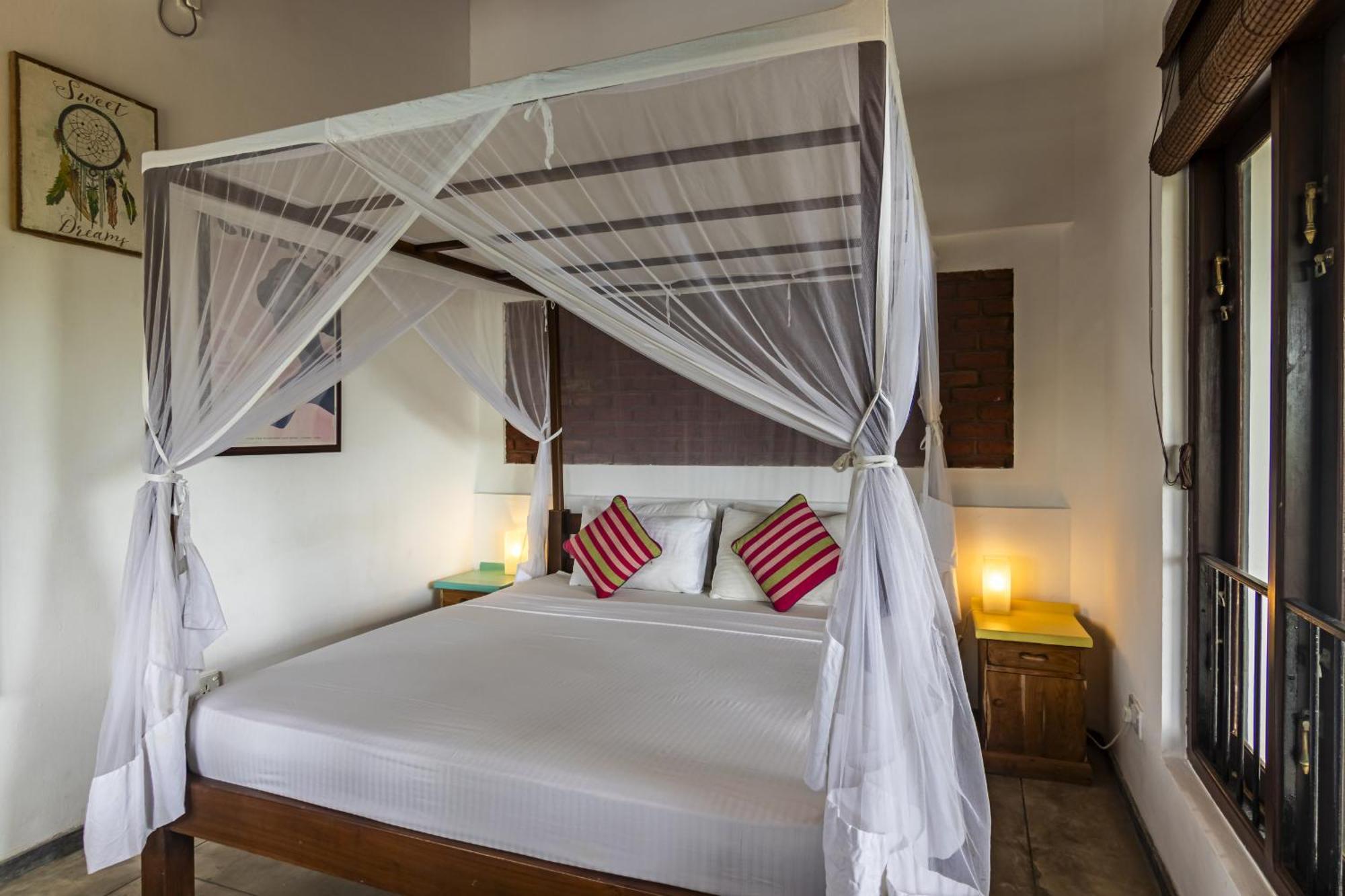 Lion'S Rest Hotel Weligama Bagian luar foto
