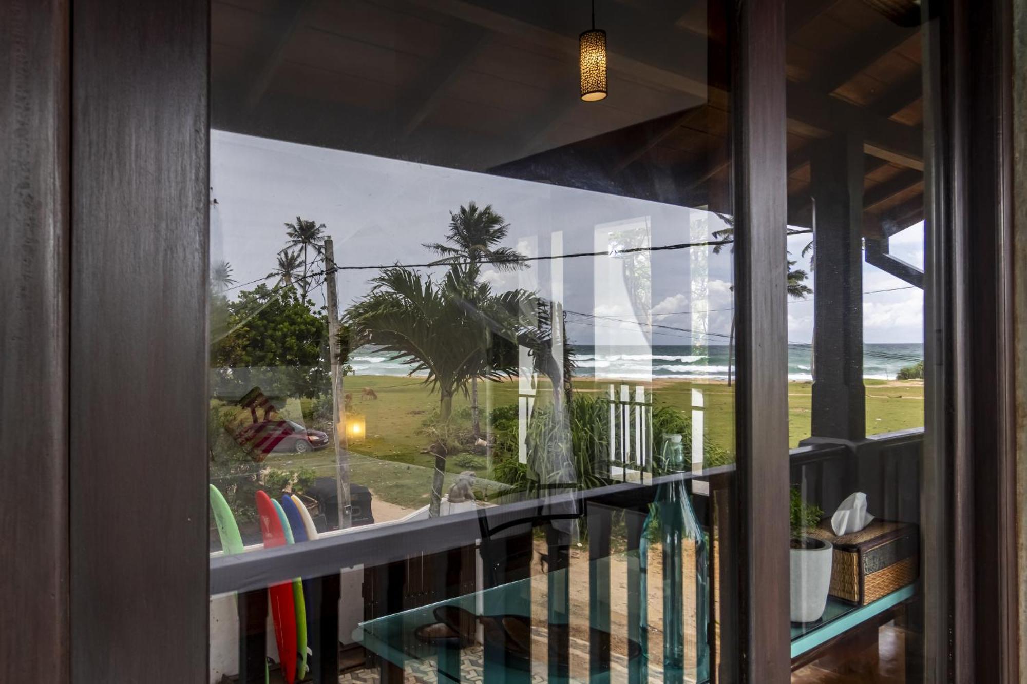 Lion'S Rest Hotel Weligama Bagian luar foto
