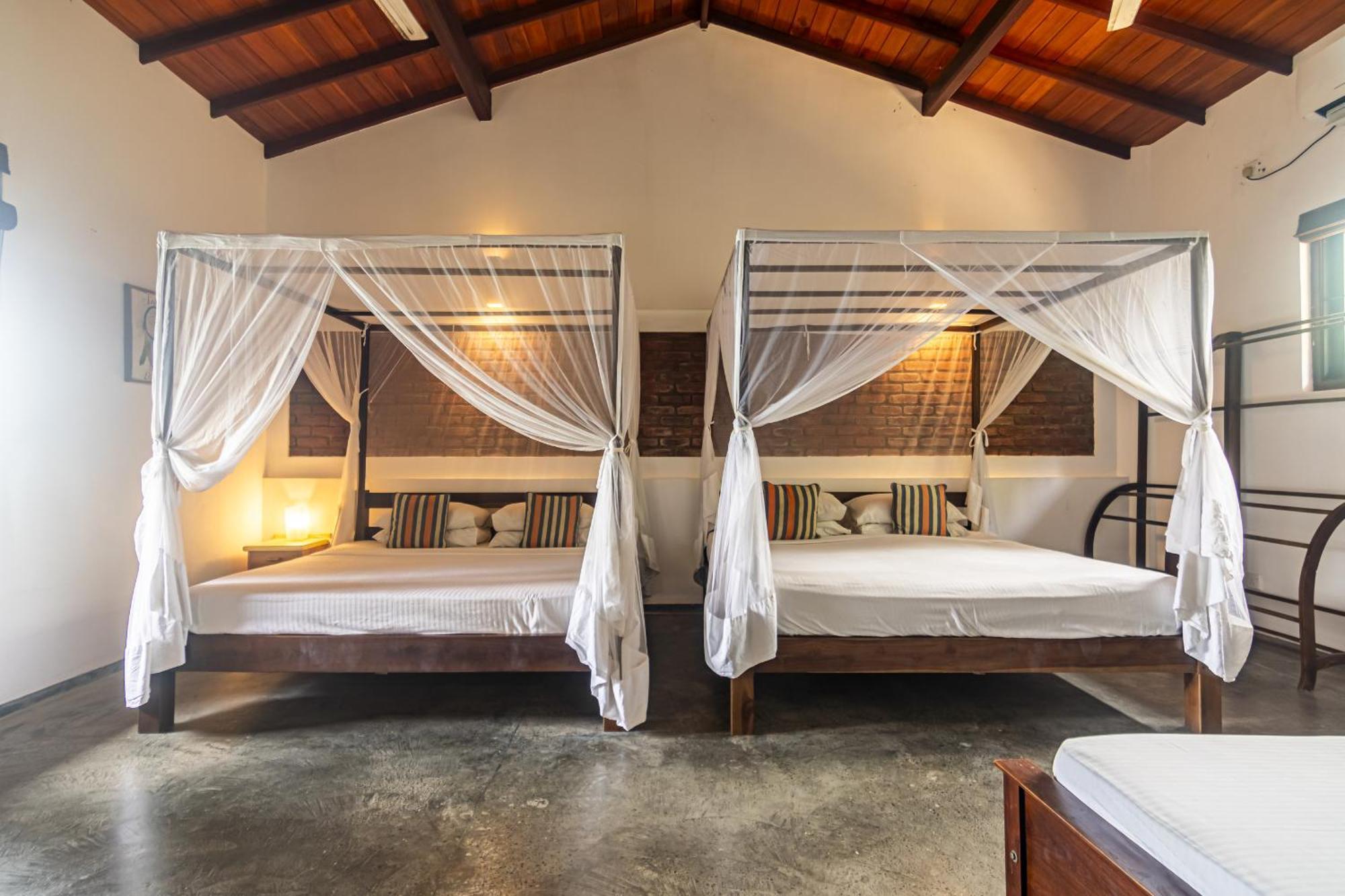 Lion'S Rest Hotel Weligama Bagian luar foto