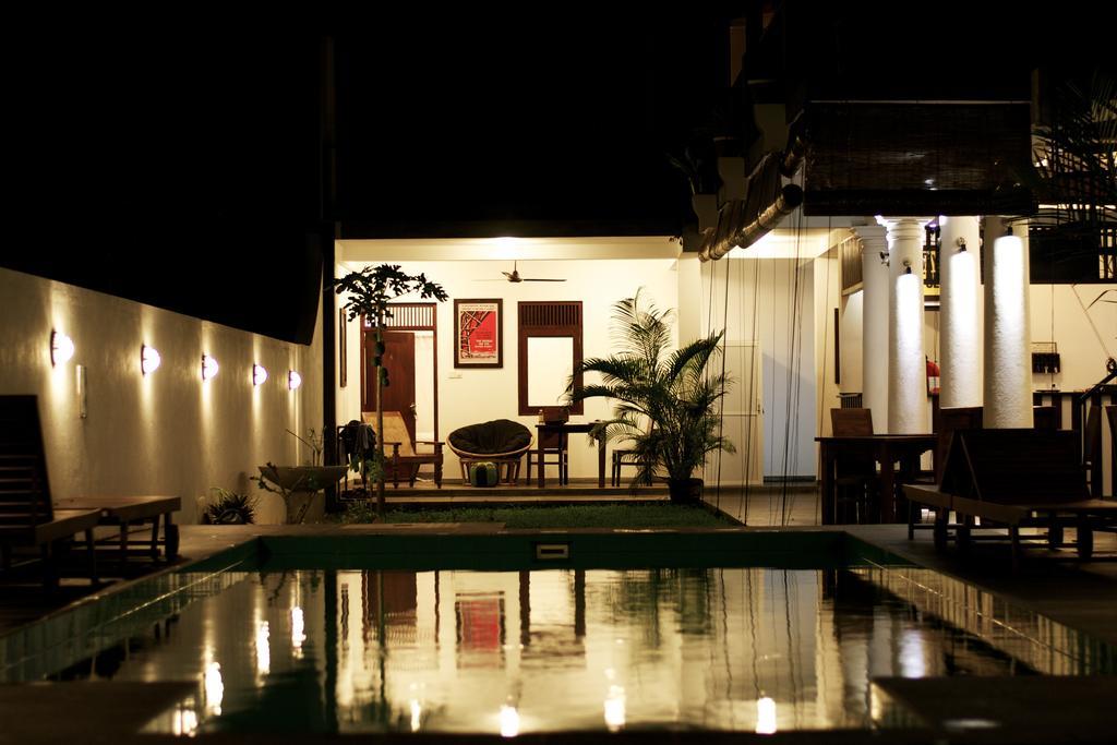 Lion'S Rest Hotel Weligama Bagian luar foto